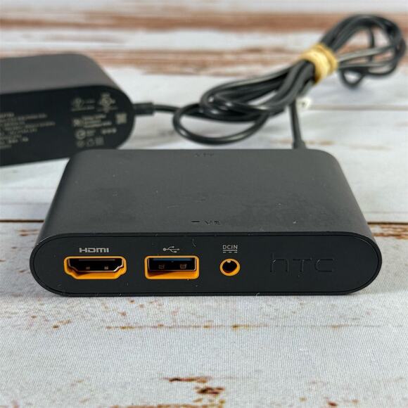 HTC Vive Link Box with Power Adapter for Headset Tracking 2PU6001 - Picture 2 of 6